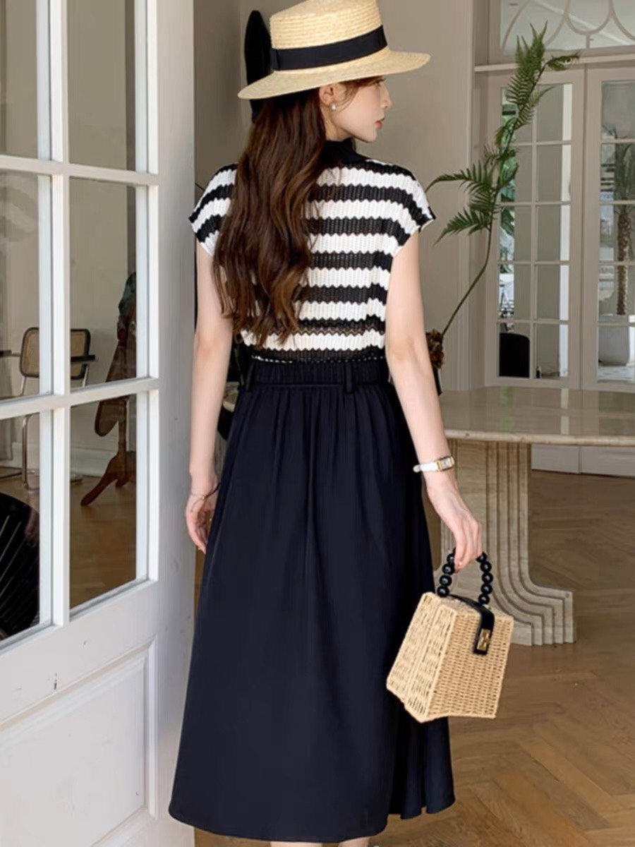 ĐẦM XÒE SỌC KÈM  BELT D163